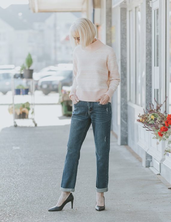 Girlfriend Jeans With Rolled Up Hem
